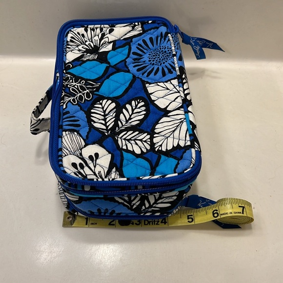 Vera Bradley Blue Bayou cosmetic case - Picture 7 of 7